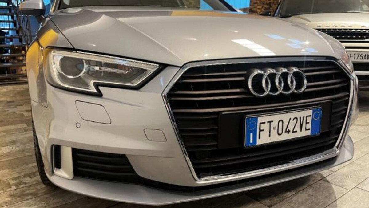 Audi A3 Sportback 30 TDI S tronic Sport (2)