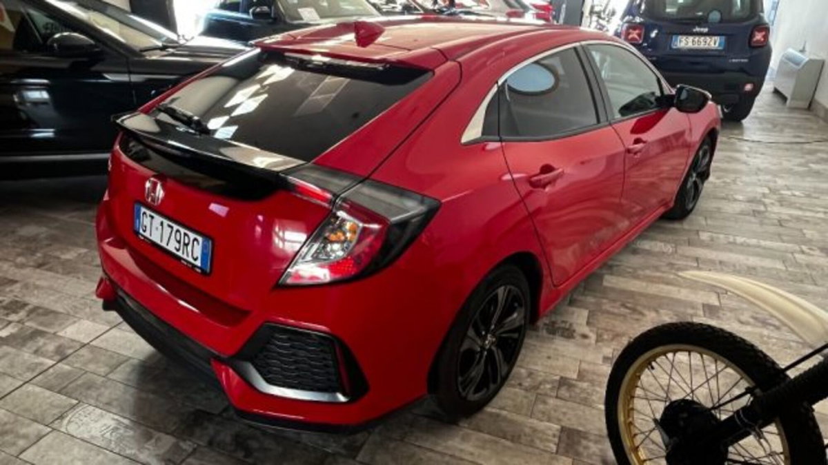 Honda Civic 1.6 5 porte aut. Executive Premium (6)