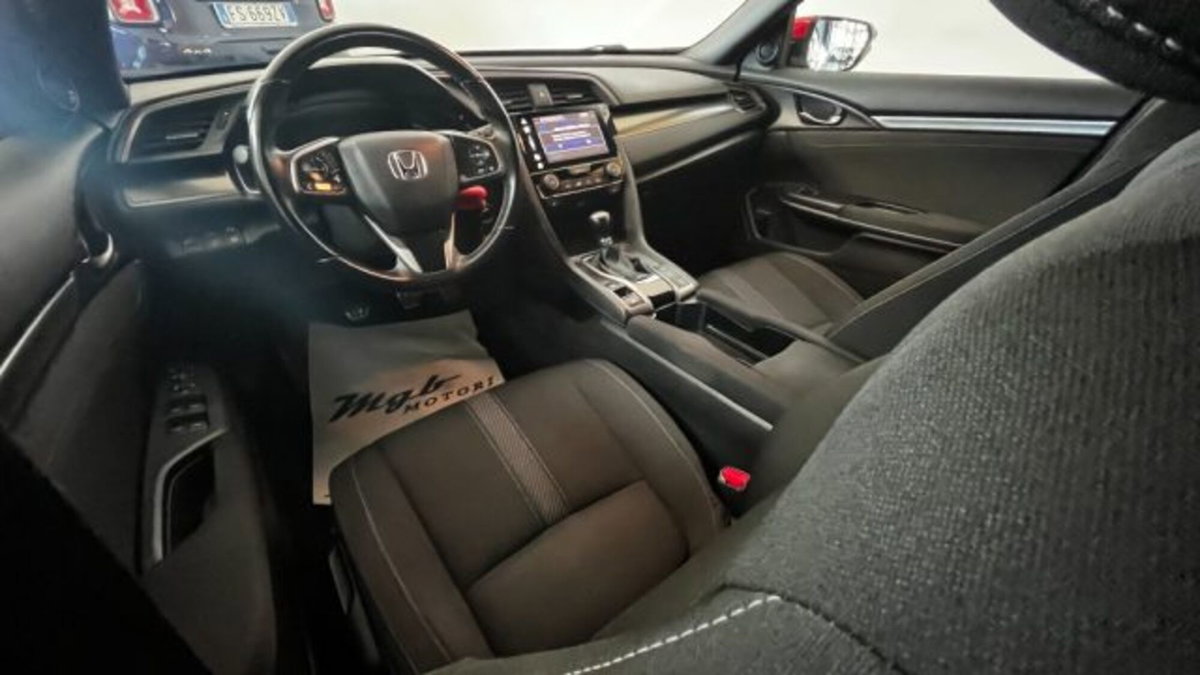 Honda Civic 1.6 5 porte aut. Executive Premium (8)