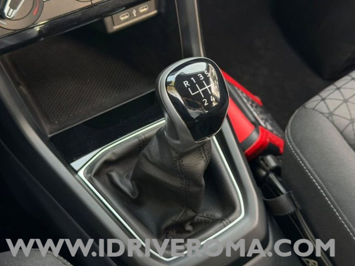 Volkswagen T-Cross 1.0 tsi Edition 95cv (17)