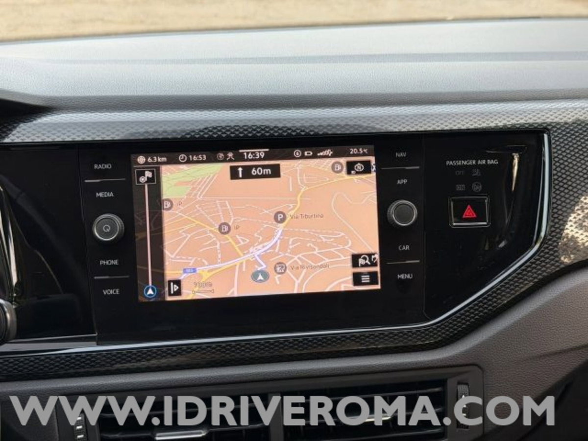 Volkswagen Taigo 1.0 tsi Edition 110cv (16)
