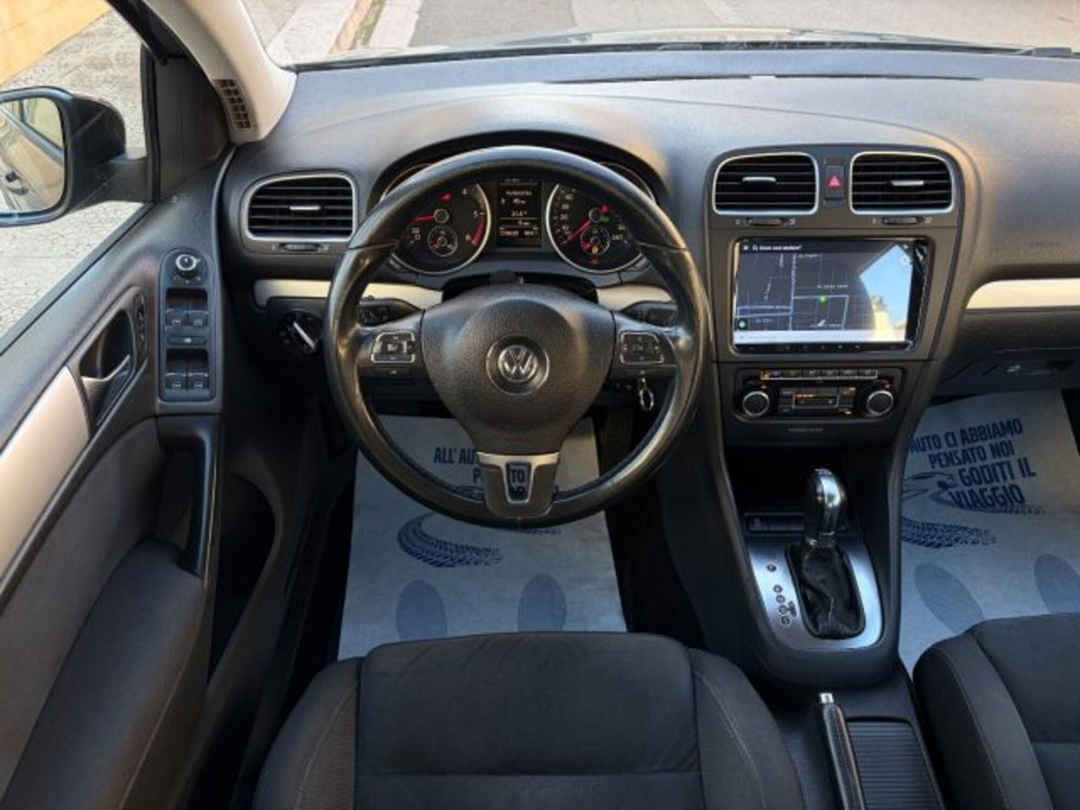 Volkswagen Golf 1.6 TDI DPF DSG 5p. Highline (13)