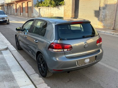 Volkswagen Golf 1.6 TDI DPF DSG 5p. Highline (6)