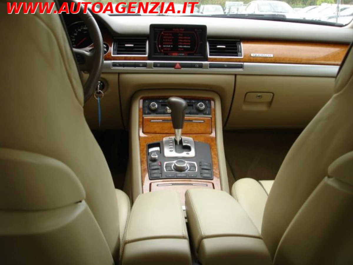Audi A8 3.0 V6 TDI F.AP. quattro tiptronic (12)