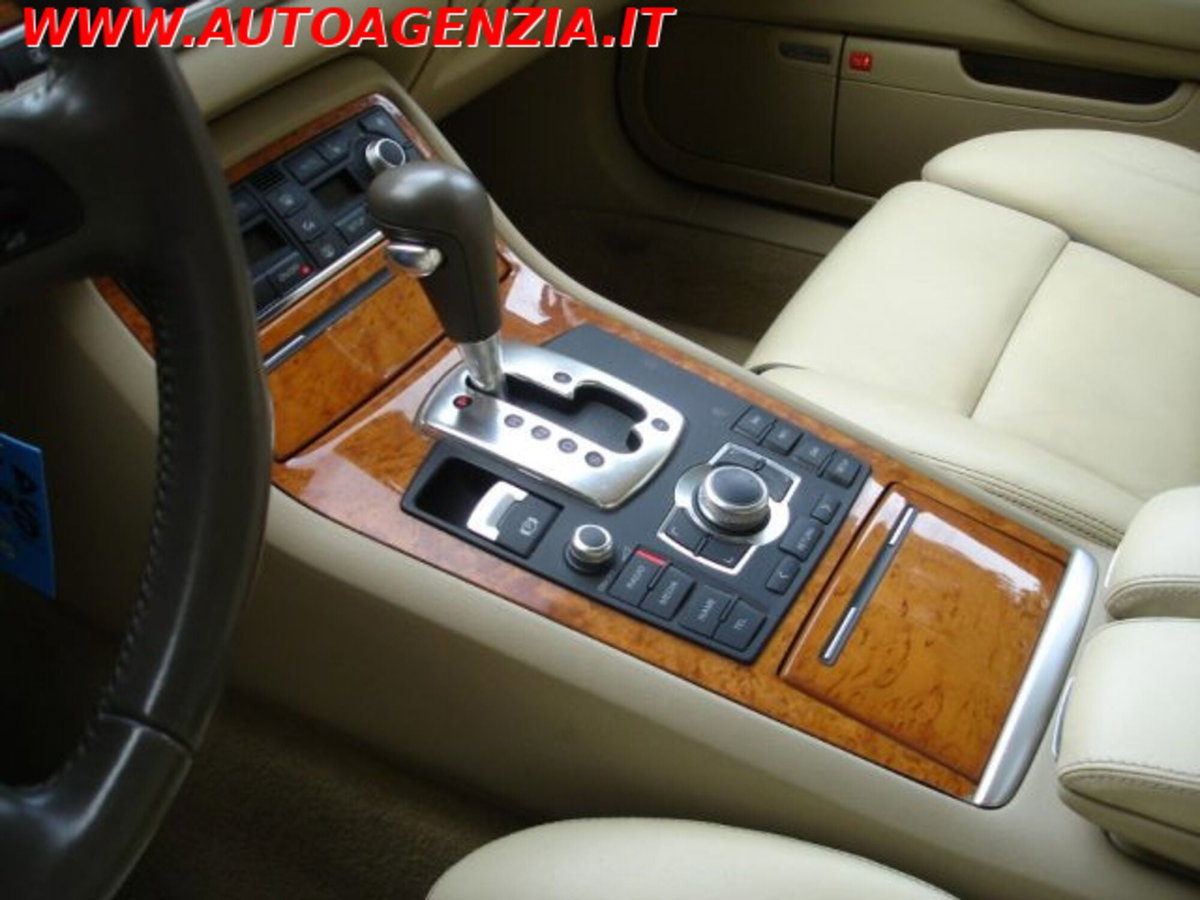 Audi A8 3.0 V6 TDI F.AP. quattro tiptronic (13)
