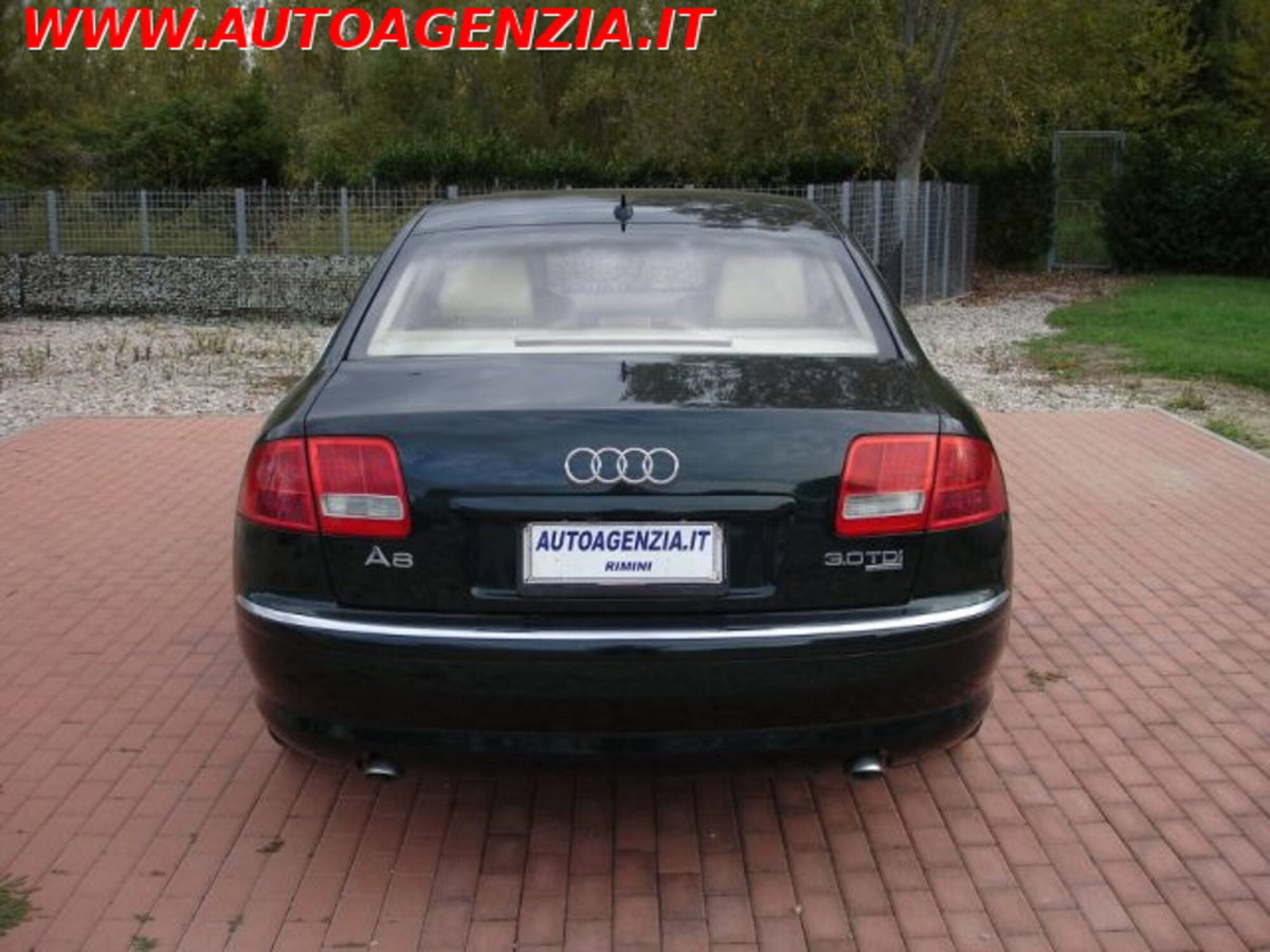 Audi A8 3.0 V6 TDI F.AP. quattro tiptronic (6)