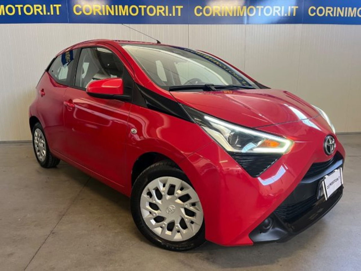Toyota Aygo 1.0 VVT-i 72 CV 5 porte x-play