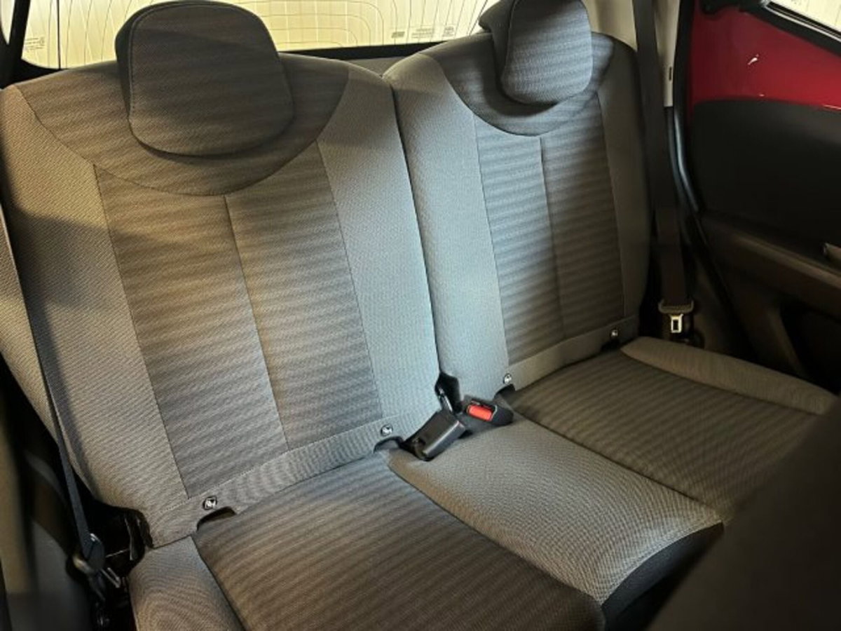 Toyota Aygo 1.0 VVT-i 72 CV 5 porte x-play (19)