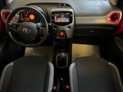 Toyota Aygo 1.0 VVT-i 72 CV 5 porte x-play (4)