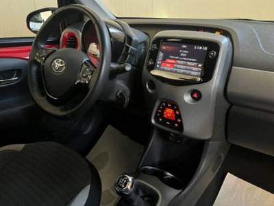 Toyota Aygo 1.0 VVT-i 72 CV 5 porte x-play (5)