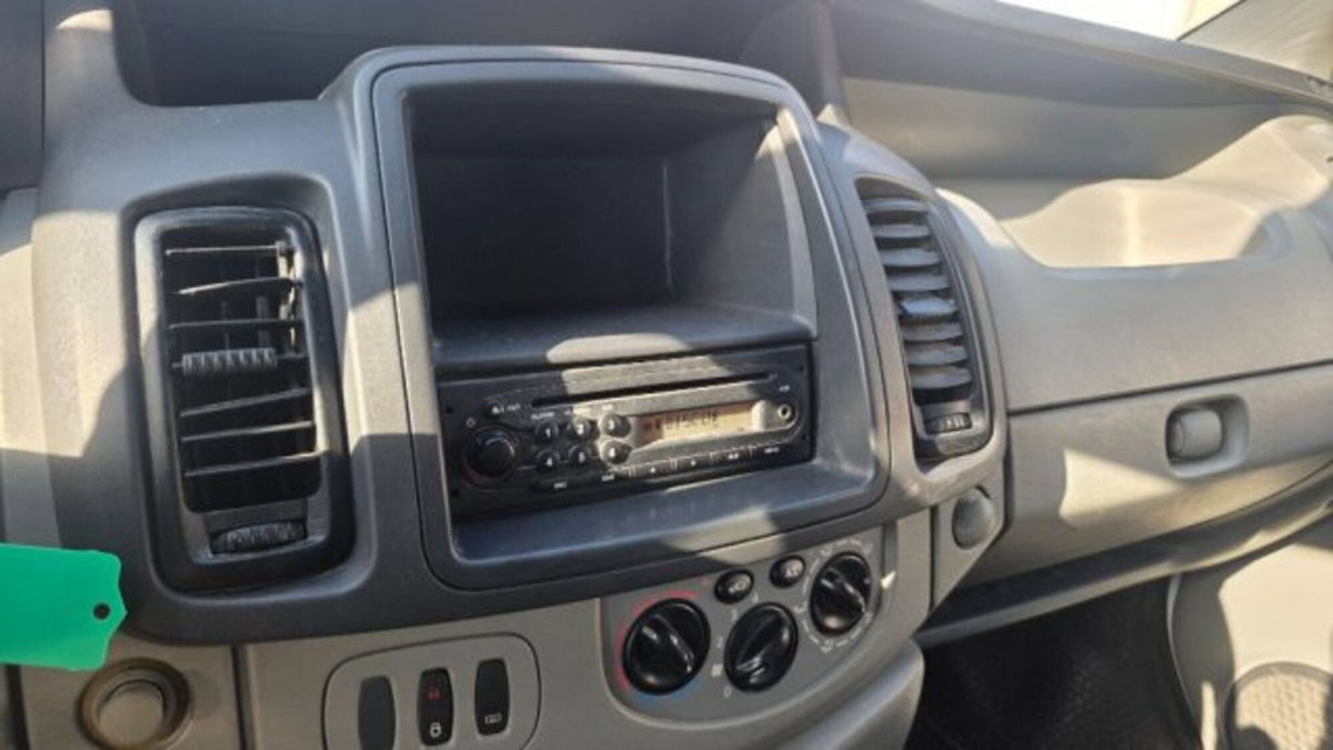 Opel Vivaro Furgone 27 2.0 CDTI 120CV PC-TN Furgone Fap (11)