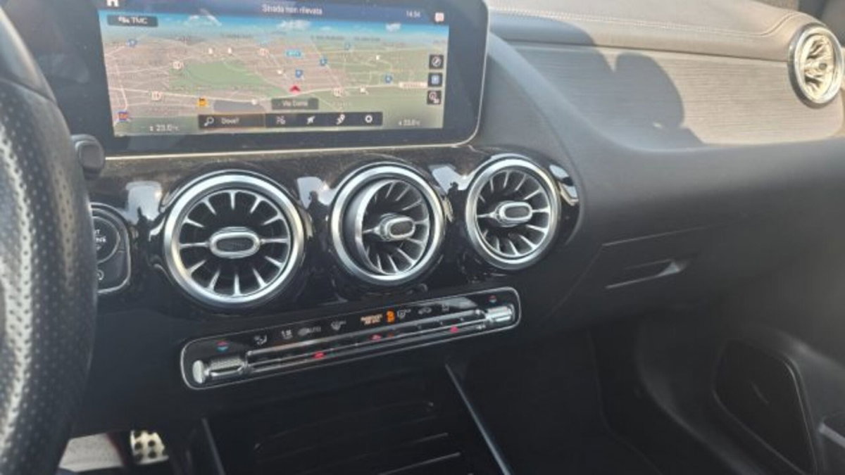 Mercedes-Benz Classe B 250 Automatic 4Matic Premium (15)