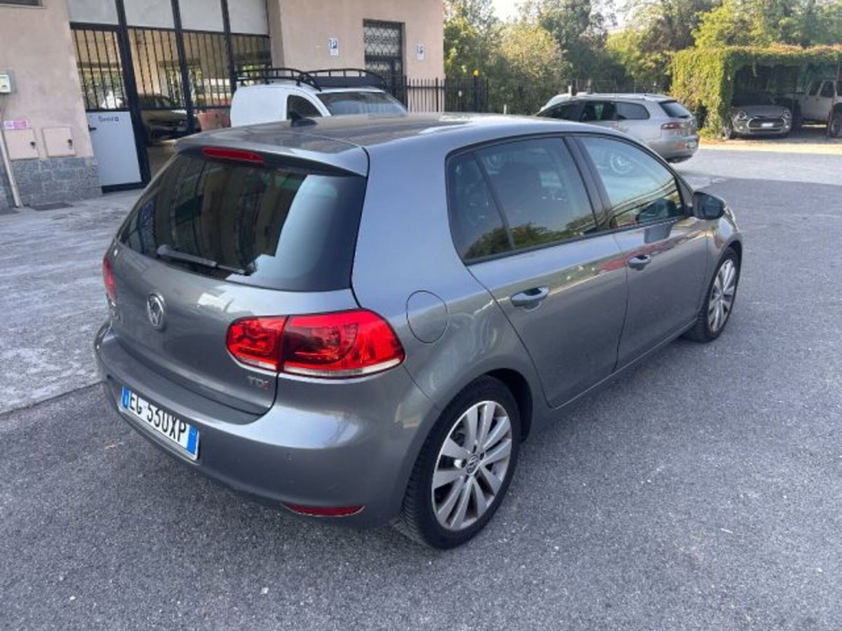 Volkswagen Golf 1.6 TDI DPF DSG 5p. Highline (3)