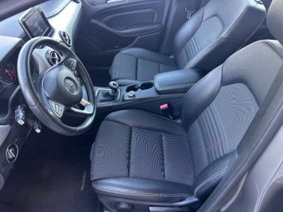 Mercedes-Benz Classe B 180 d Sport (8)