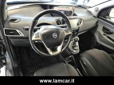 Lancia Ypsilon 1.0 FireFly 5 porte S&S Hybrid Ecochic Gold (16)