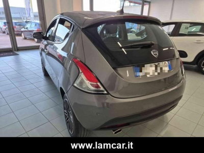 Lancia Ypsilon 1.0 FireFly 5 porte S&S Hybrid Ecochic Gold (8)