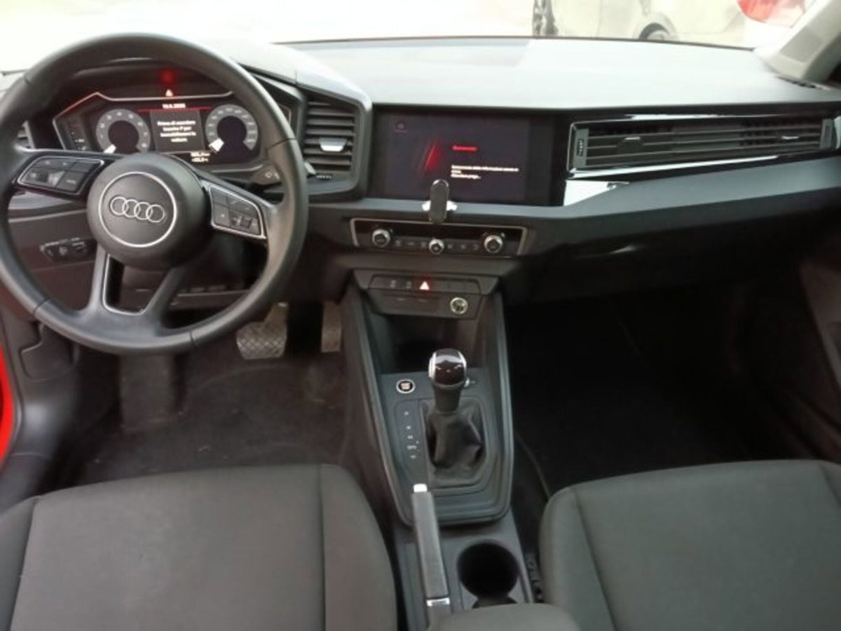 Audi A1 Sportback 35 TFSI S tronic S line edition (9)