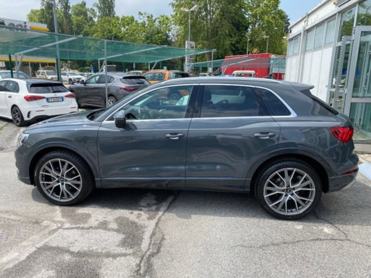 Audi Q3 35 TDI quattro S tronic Business Advanced (2)