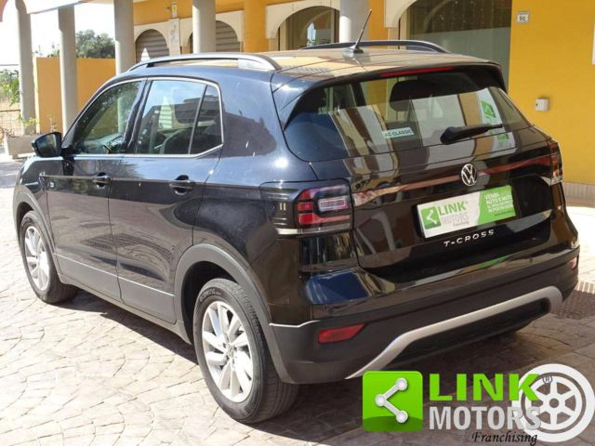 Volkswagen T-Cross 1.0 TSI 110 CV Sport (6)
