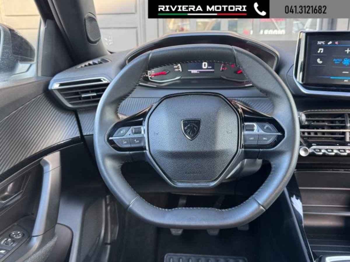 Peugeot 2008 1.2 hybrid Style 145cv e-dcs6 (4)