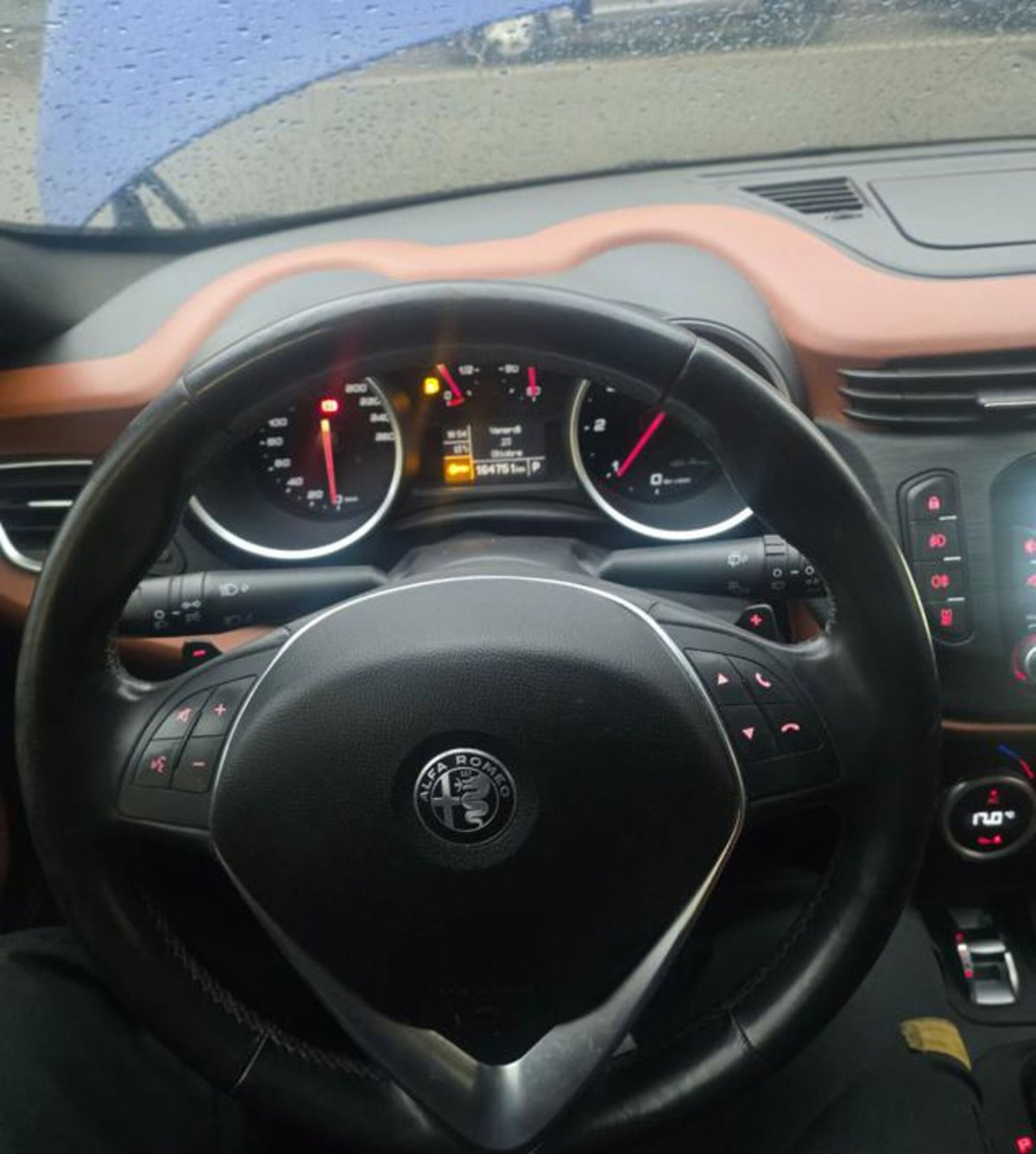 Alfa Romeo Giulietta 2.0 JTDm Super 175cv tct (11)