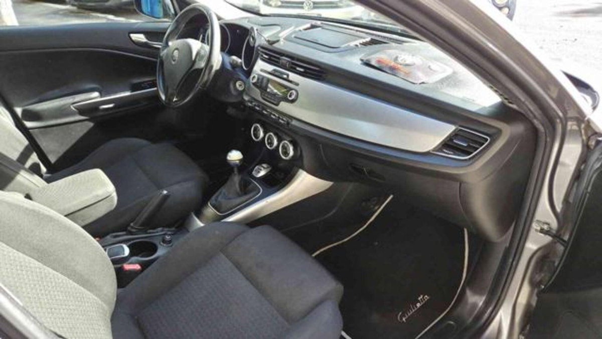 Alfa Romeo Giulietta 1.4 Turbo Distinctive Gpl 120cv E6 (9)