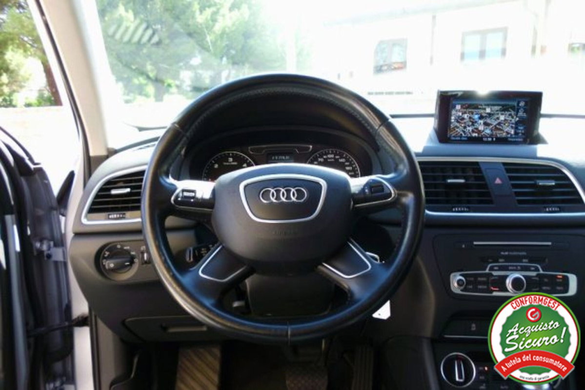 Audi Q3 2.0 TDI 120 CV S tronic Sport (13)