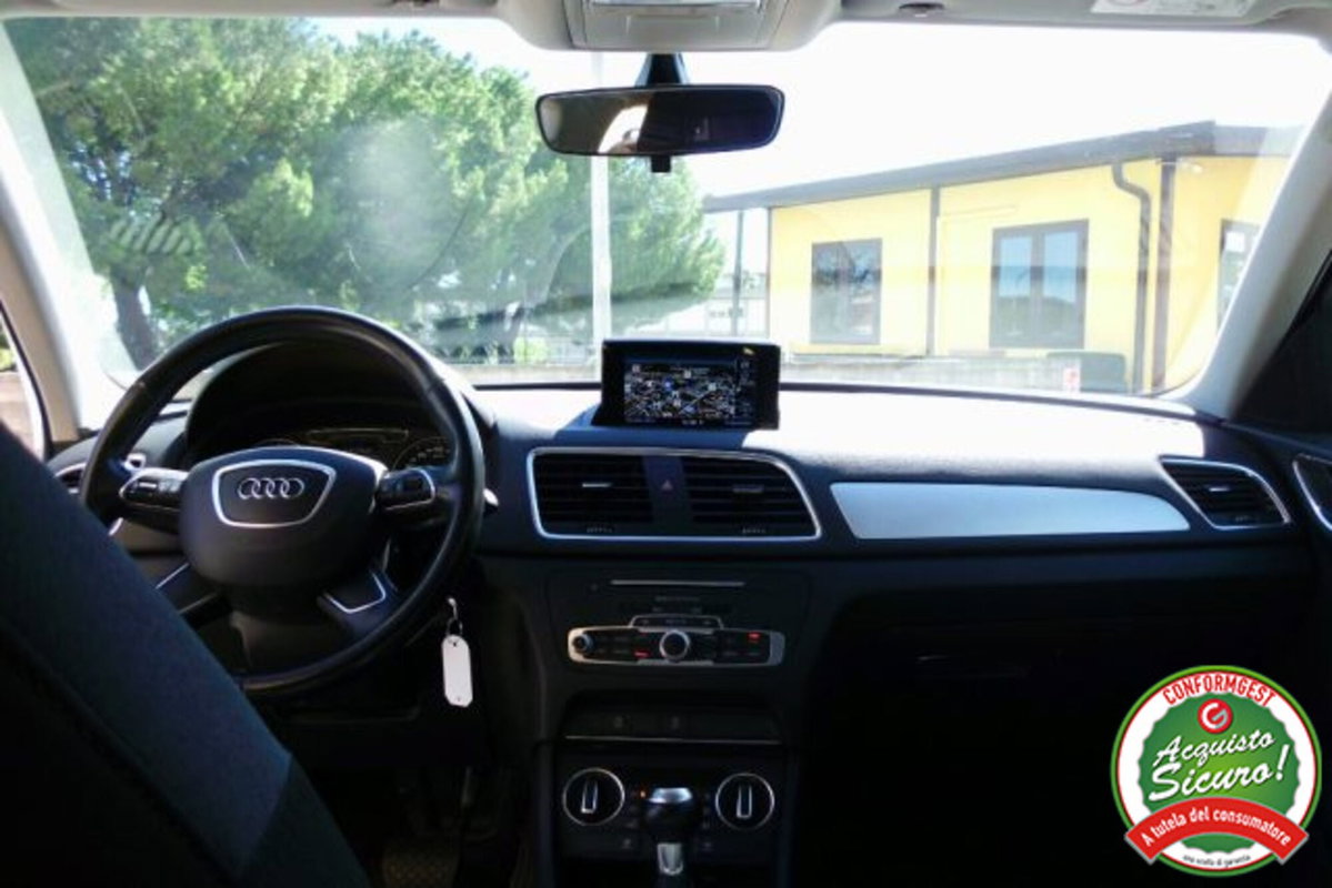 Audi Q3 2.0 TDI 120 CV S tronic Sport (14)