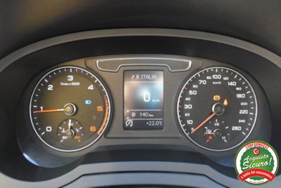 Audi Q3 2.0 TDI 120 CV S tronic Sport (18)