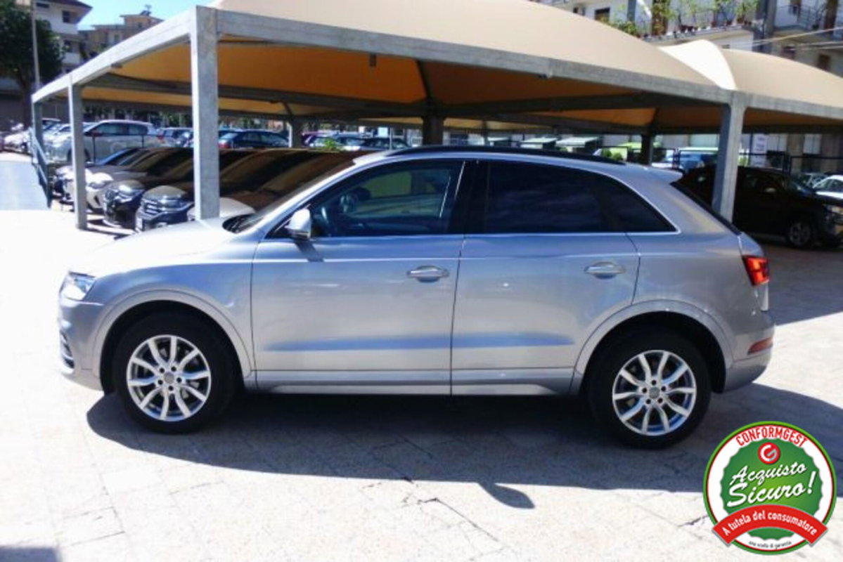 Audi Q3 2.0 TDI 120 CV S tronic Sport (4)
