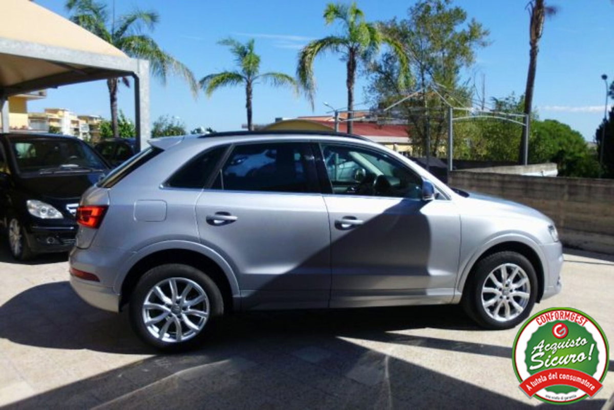 Audi Q3 2.0 TDI 120 CV S tronic Sport (8)
