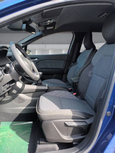 Renault Captur 1.2 eco-g Techno 120cv (8)