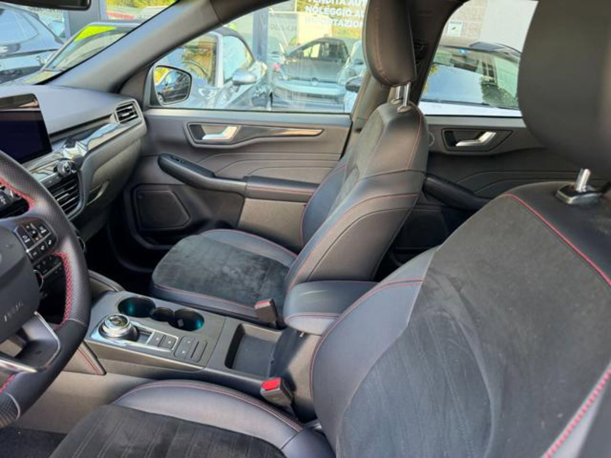 Ford Kuga 2.5 Full Hybrid 190 CV CVT 2WD ST-Line Design (6)