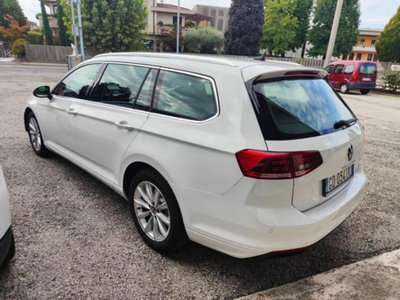 Volkswagen Passat Variant 2.0 TDI Comfortline BlueMotion Technology (18)