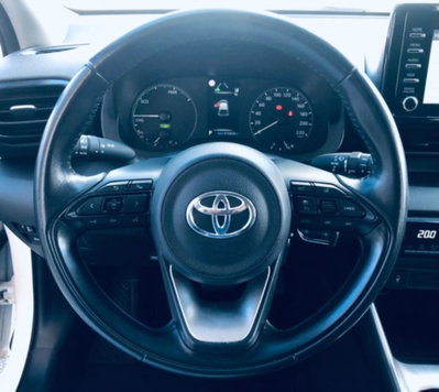 Toyota Yaris 1.0 5 porte Trend (12)