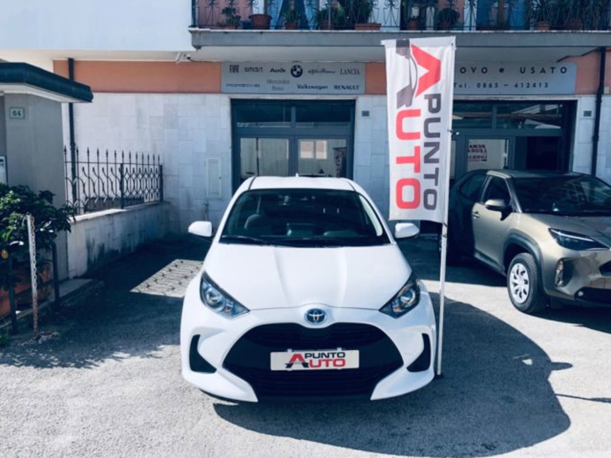 Toyota Yaris 1.0 5 porte Trend (18)