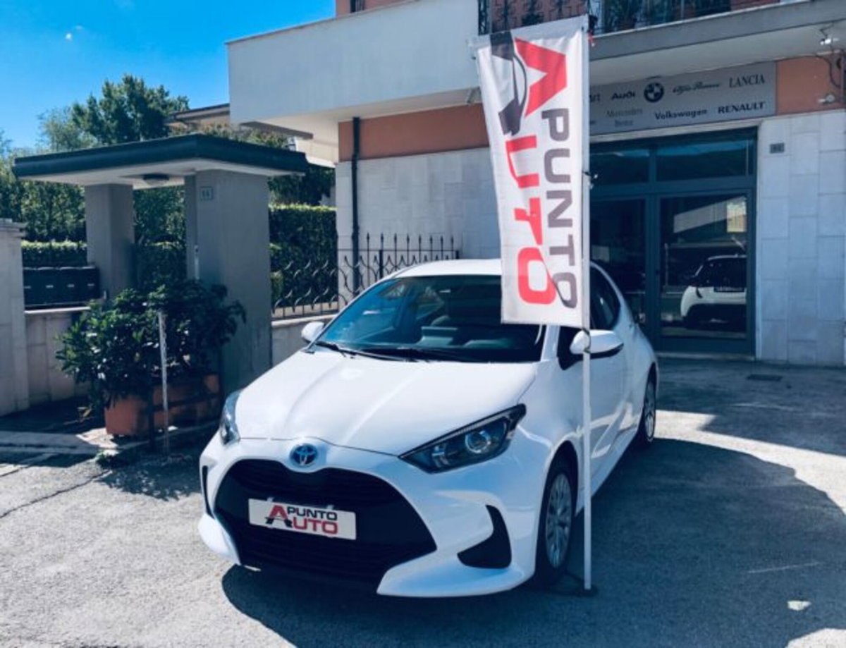Toyota Yaris 1.0 5 porte Trend (20)
