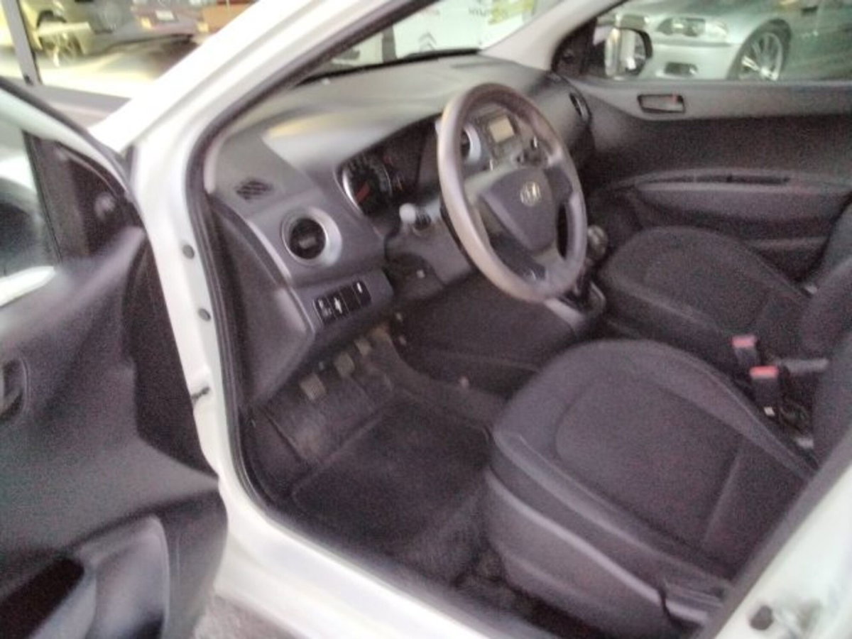 Hyundai i10 1.0 MPI Prime (17)