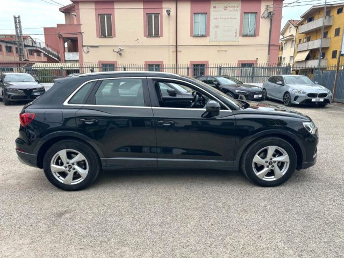 Audi Q3 35 TDI Business Advanced (11)