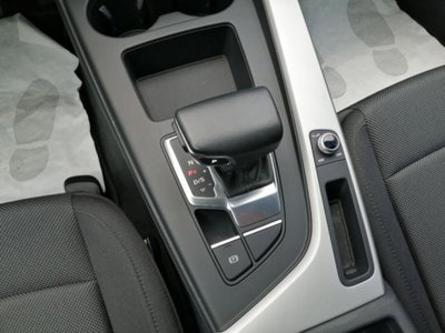 Audi A4 Avant 40 TDI S tronic Business Advanced (17)