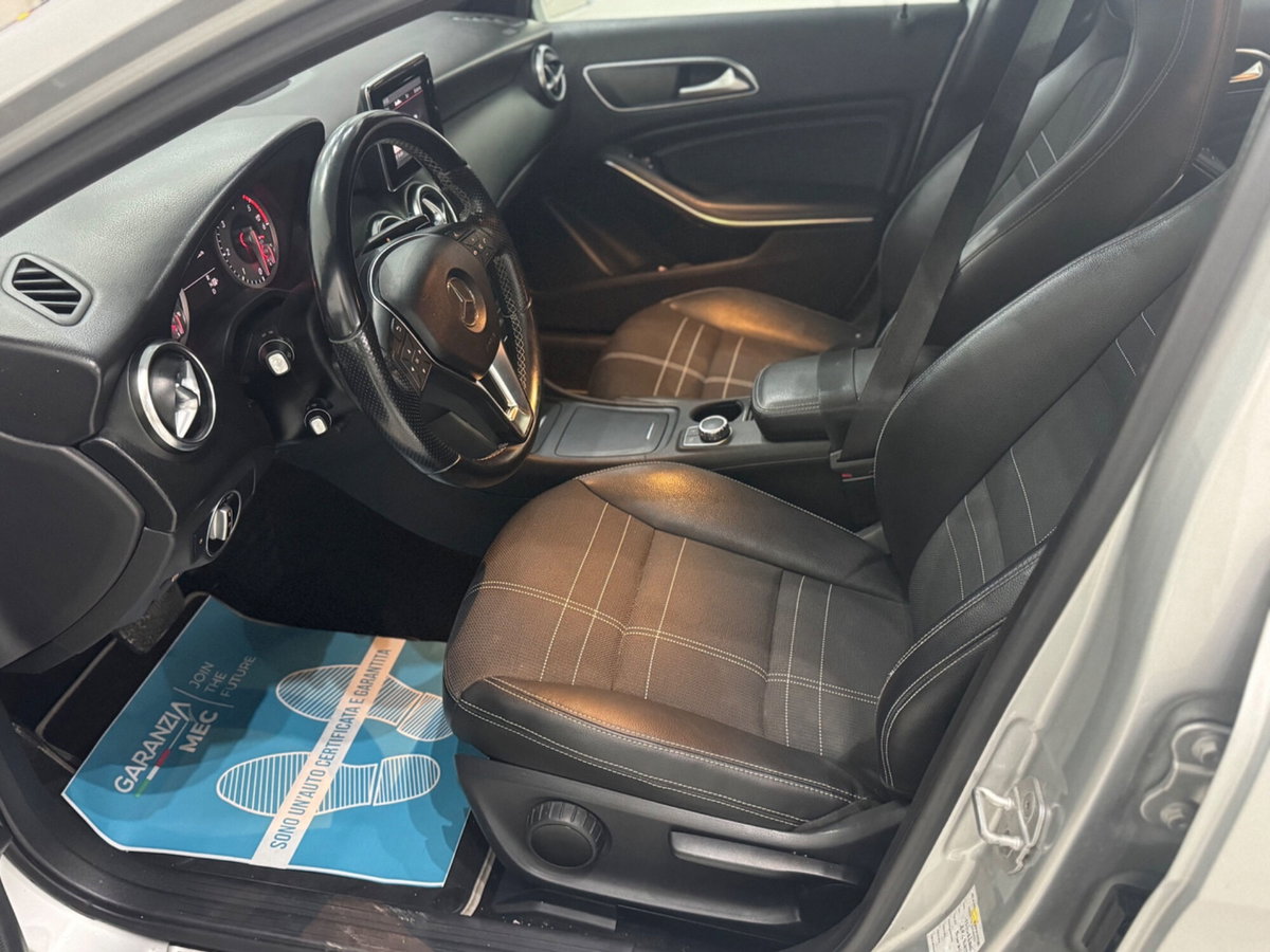 Mercedes-Benz Classe A 200 CDI Premium (10)
