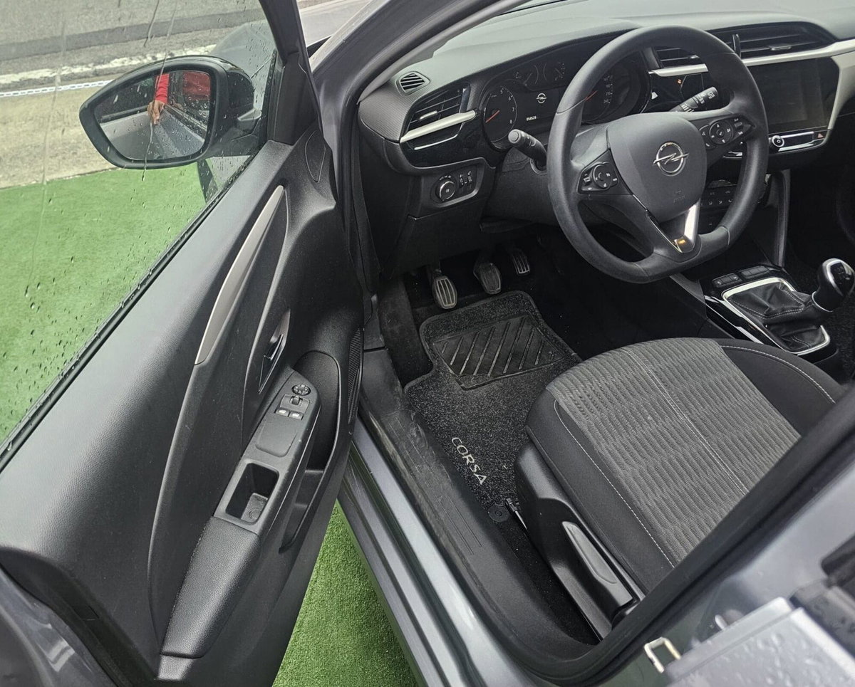 Opel Corsa 1.2 Elegance (7)