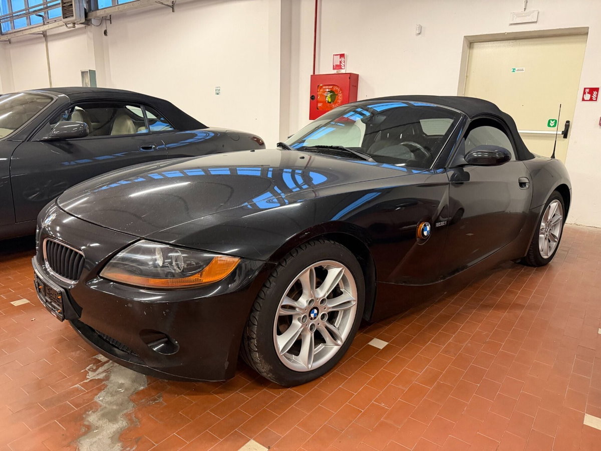 BMW Z4 Cabrio Z4 2.2i cat Roadster