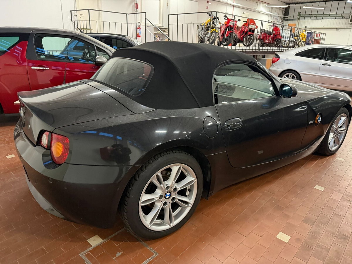 BMW Z4 Cabrio Z4 2.2i cat Roadster (3)