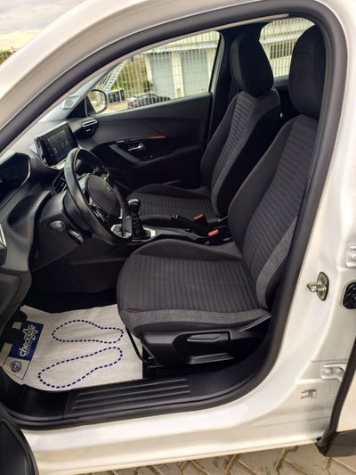 Peugeot 2008 BlueHDi 110 S&S Active Pack (10)