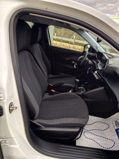 Peugeot 2008 BlueHDi 110 S&S Active Pack (18)
