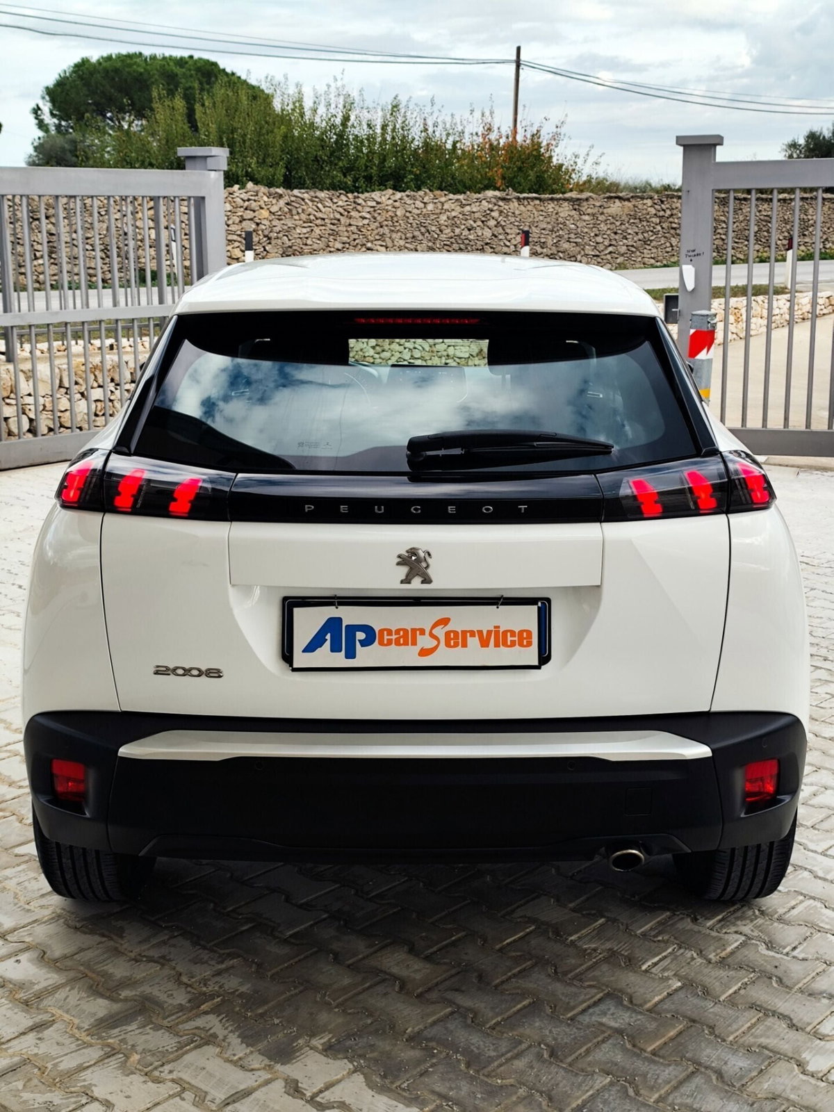 Peugeot 2008 BlueHDi 110 S&S Active Pack (9)