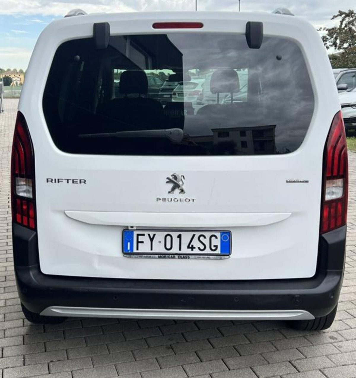 Peugeot Rifter BlueHDi 130 S&S EAT8 GT Line Standard (10)