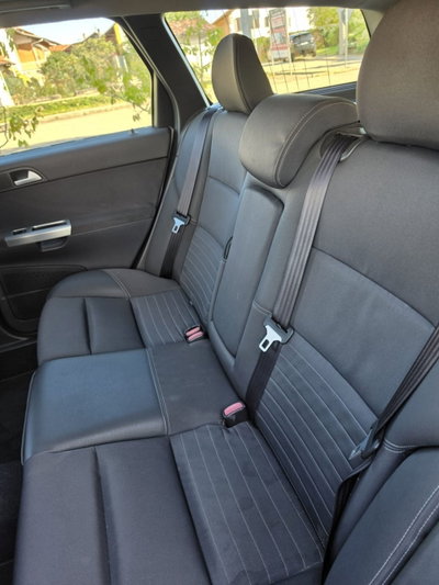 Volvo V50 2.0 D cat Summum (15)