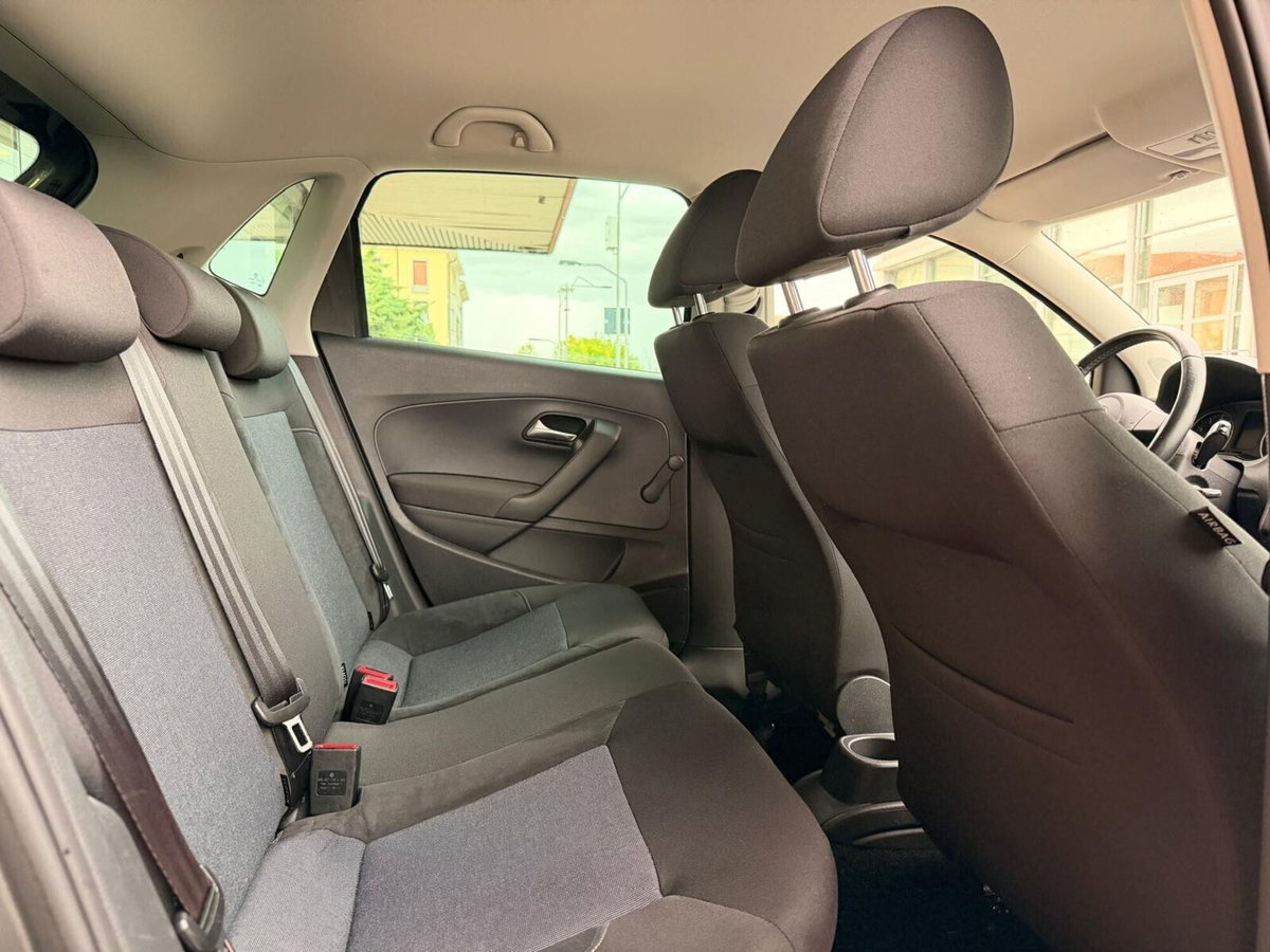 Volkswagen Polo 1.2 5 porte United (15)